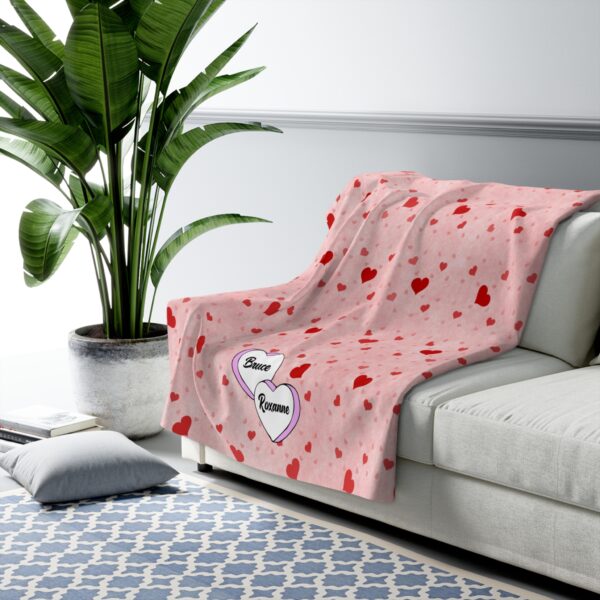 Romantic Valentine Couple's Sherpa Fleece Blanket - Image 3