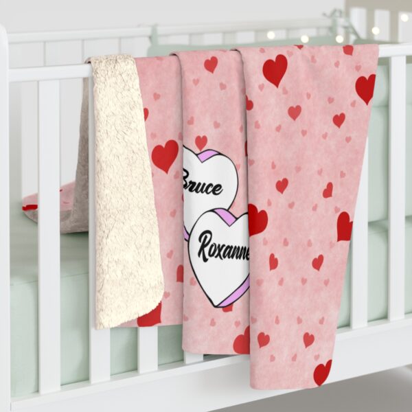 Romantic Valentine Couple's Sherpa Fleece Blanket - Image 4